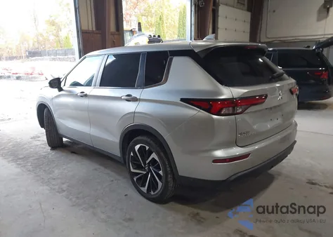 2022 Mitsubishi Outlander Es 2.5 S-Awc z USA, uszkodzony, nr VIN JA4J4TA89NZ028343